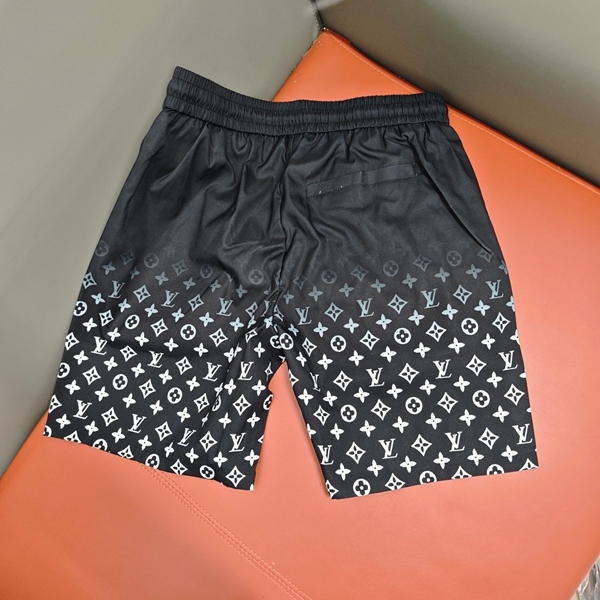 ブランドハーフパンツ側面デザイン